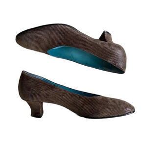 Thierry Rabotin Chocolate Pumps NWOB 😍